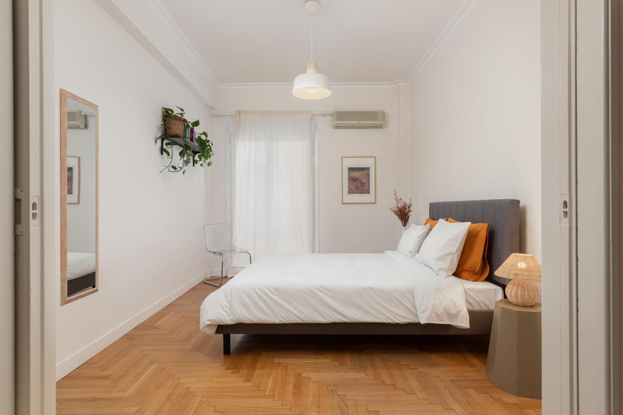 Peaceful Apartment In Neapoli, Exarcheia เอเธนส์ ภายนอก รูปภาพ